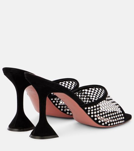 Mules Lupita 95 en résille et daim - Amina Muaddi - Modalova