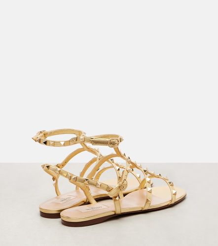Sandales Rockstud en cuir métallisé - Valentino Garavani - Modalova