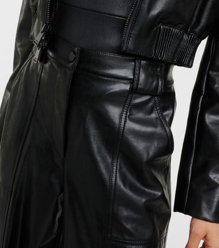 Pantalon cargo Sofia en cuir synthétique - Simkhai - Modalova