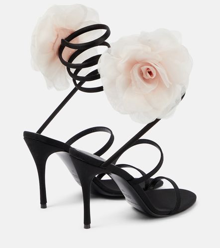 Sandales en satin à appliqués floraux - Magda Butrym - Modalova