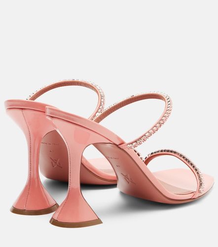 Sandales Gilda en cuir verni à ornements - Amina Muaddi - Modalova