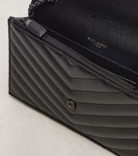Portefeuille à chaîne Cassandre Envelope Small en cuir - Saint Laurent - Modalova