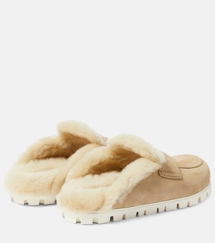 Chaussons en daim et peau lainée - Miu Miu - Modalova