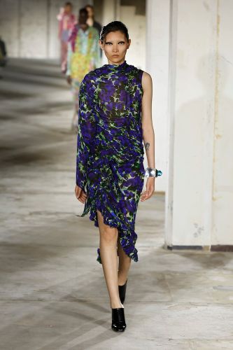 Jupe midi en satin à fleurs - Dries Van Noten - Modalova