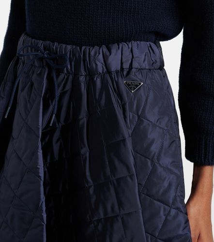 Jupe midi matelassée en Re-Nylon - Prada - Modalova