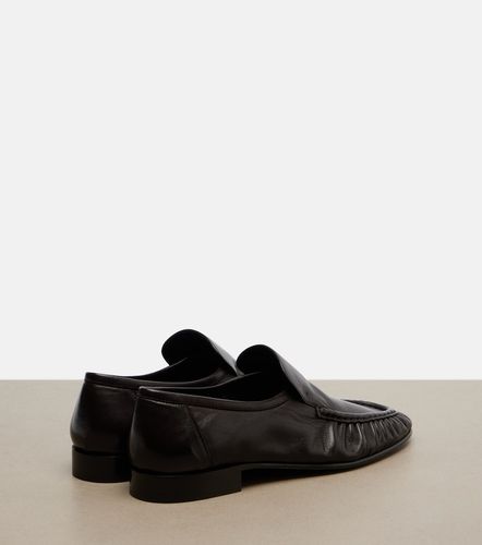 Mocassins Soft en cuir souple - The Row - Modalova