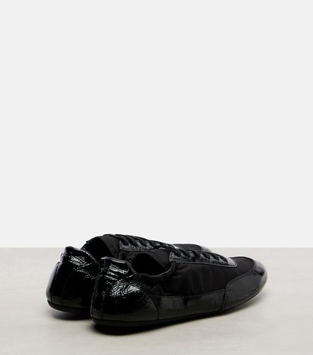 Baskets Collapse en Re-Nylon et cuir verni - Prada - Modalova