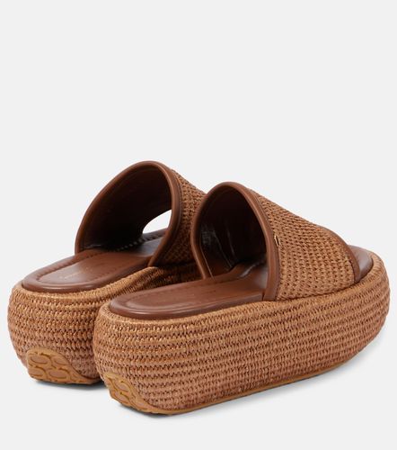 Mules Amami à plateforme en cuir et raphia - Gianvito Rossi - Modalova