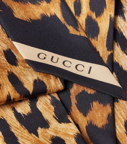 Foulard en soie à imprimé léopard - Gucci - Modalova
