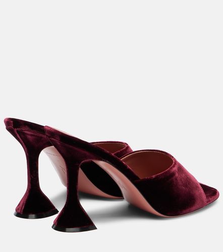 Mules Lupita 95 en velours - Amina Muaddi - Modalova