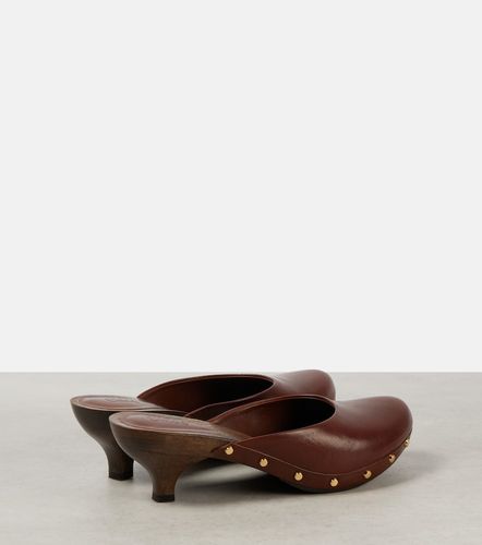 Chloé Mules Judith en cuir à clous - Chloe - Modalova