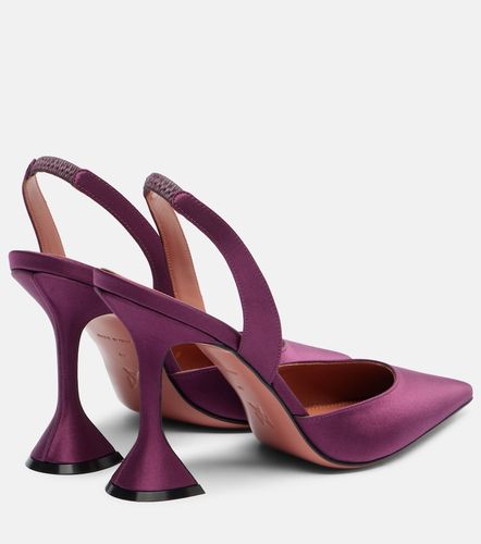 Escarpins slingback Holli 95 en satin - Amina Muaddi - Modalova
