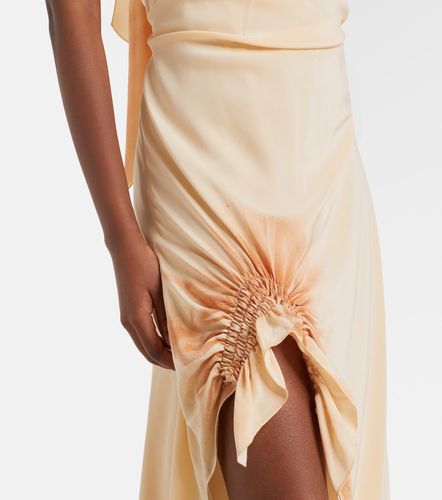 Robe de cocktail asymétrique en soie smockée - Victoria Beckham - Modalova