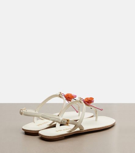 Sandales à entre-doigts en cuir - Prada - Modalova