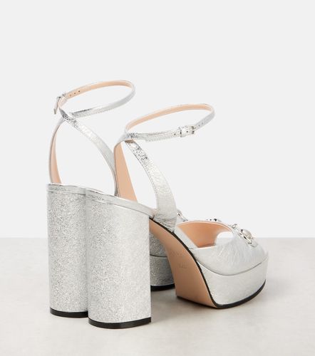 Sandales Horsebit à plateau en cuir métallisé - Gucci - Modalova