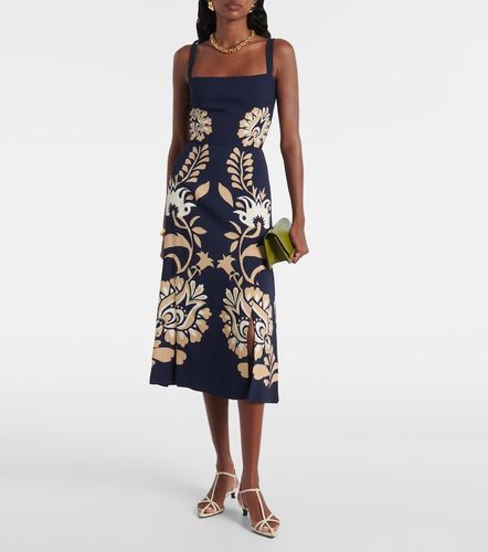 Robe midi Shop Me A Martini en satin à fleurs - La DoubleJ - Modalova