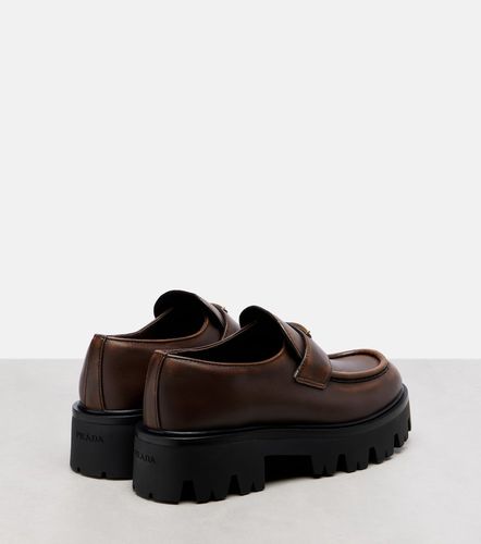 Mocassins à plateforme en cuir à logo - Prada - Modalova