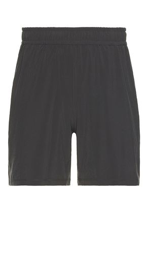 Pivotal Performance Short Unlined in . Size M, XL/1X - Beyond Yoga - Modalova