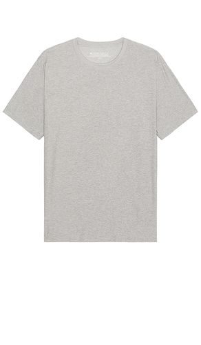 Always Beyond Crew Tee in . Size S, XL/1X - Beyond Yoga - Modalova