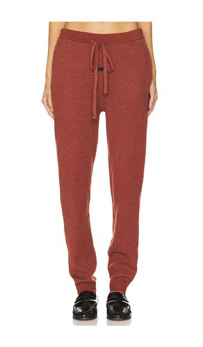 Waffle Fitted Sweatpant in . Size M, S, XS - Fear of God ESSENTIALS - Modalova