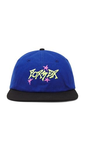 FORMER CHAPEAU in Blue - FORMER - Modalova