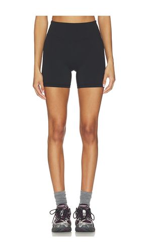 SHORT en . Taille M. Also en XS - FORM - Modalova