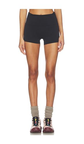 SHORT À REVERS ESSENTIAL en . Taille XS. Also en - Gold Hinge - Modalova