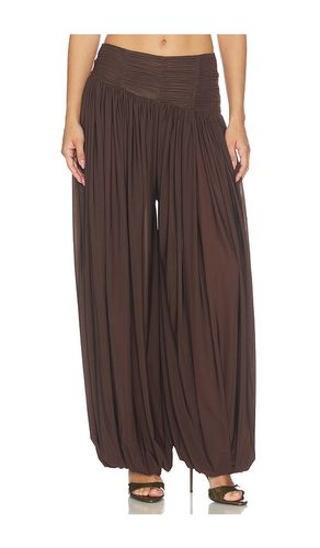 PANTALON GRAVITAS en . Taille S/M. Also en M/L, XL/XXL - Maygel Coronel - Modalova