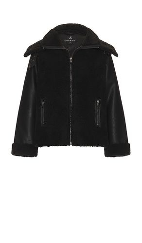 BLOUSON en . Taille L. Also en S - Unreal Fur - Modalova