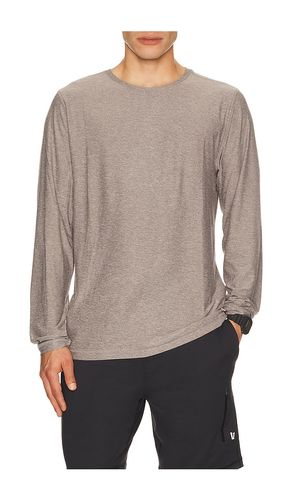 T-SHIRT STRATO en . Taille S. Also en M, L, XL/1X, XXL/2X - Vuori - Modalova