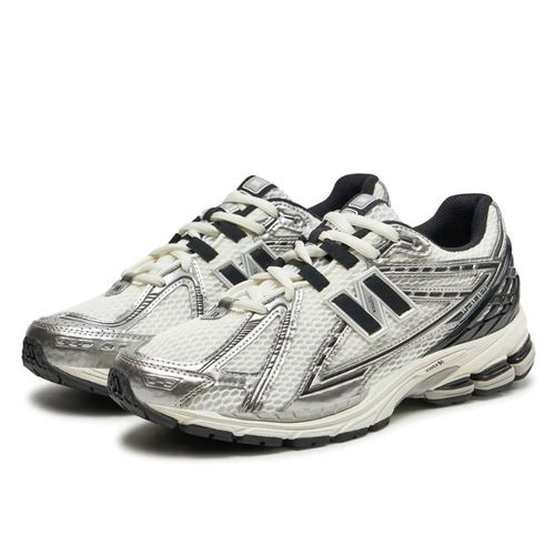 New Balance 1906R Silver Black - New Balance - Modalova