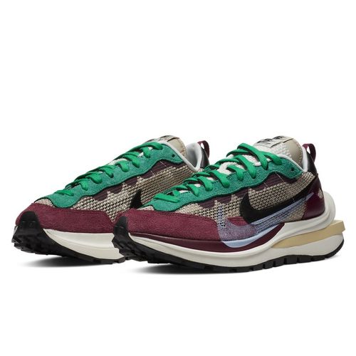 Sacai Vaporwaffle Villain Red Neptune Green - Nike - Modalova