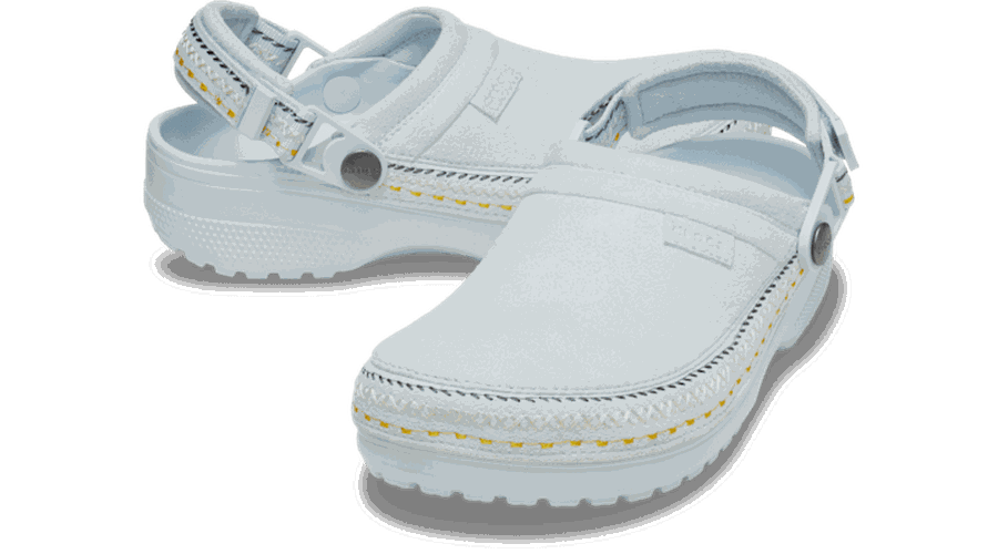 Crafted Vegan Suede Stitch Sabots Unisex Sky Ice 34 - Crocs - Modalova