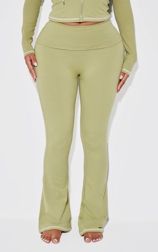 Sage Green Pantalon Évasé Taille Haute Sculptant Avec Coutures Contrastées | Taille 46 - PrettyLittleThing - Modalova