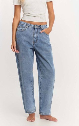 Mid Blue Wash Jean Mom Taille Haute | Taille 32 - PrettyLittleThing - Modalova