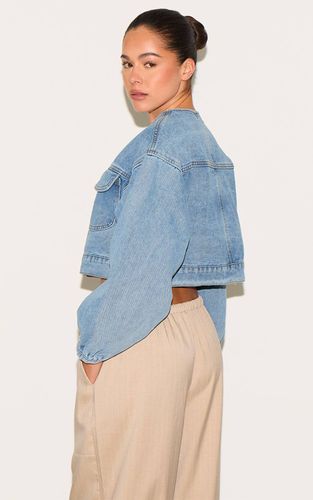Mid Blue Wash Veste En Jean Courte Col Rond | Taille 32 - PrettyLittleThing - Modalova