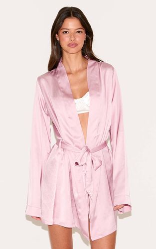 Dusty Pink Robe En Satin Brodée Demoiselle D'honneur | Taille XS - PrettyLittleThing - Modalova