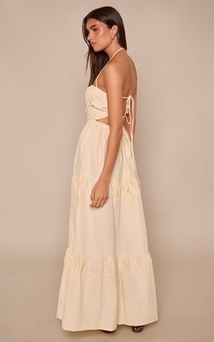 Natural Robe Longue Froncée Dos Nu À Bretelles | Taille 42 - PrettyLittleThing - Modalova