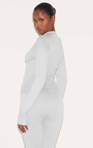 Light Grey Veste Ajustée Sans Couture Avec Détails De Lignes | Taille XS - PrettyLittleThing - Modalova