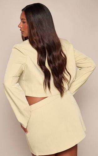 Sage Green Blazer Court Boxy Ajusté Avec Détail Nœud En Tissu Tissé Grande Taille | Taille 46 - PrettyLittleThing - Modalova