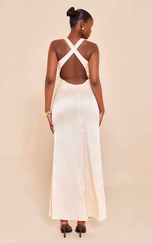 Natural Robe Midaxi Dos Croisé En Satin | Taille 40 - PrettyLittleThing - Modalova