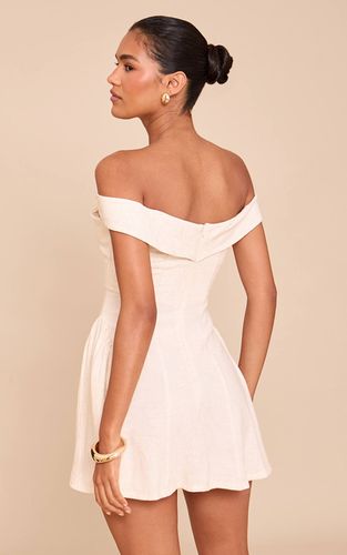 Natural Robe Droite À Épaules Dénudées | Taille 42 - PrettyLittleThing - Modalova