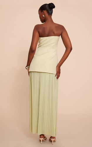 Sage Green Robe Maxi Bandeau À Jupe Plissée En Mousseline Avec Panneaux | Taille 42 - PrettyLittleThing - Modalova