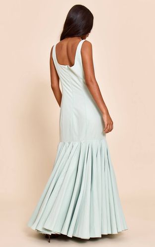 Sage Green Robe Maxi À Volants Avec Détails De Coutures Petite | Taille 42 - PrettyLittleThing - Modalova