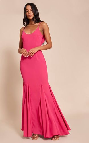 Fuschia Robe Longue Grande Taille En Mousseline À Encolure Ronde Et Dos Drapé Sans Manches | Taille 32 - PrettyLittleThing - Modalova