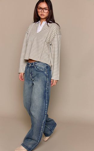 Jean Barrel Taille Basse Bleu Moyen | Taille 42 - PrettyLittleThing - Modalova
