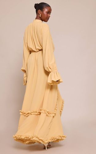 Mustard Robe Longue En Mousseline À Col Montant Avec Détails À Volants | Taille 42 - PrettyLittleThing - Modalova