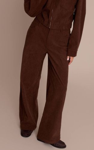 Dark Brown Pantalon Droit En Velours Côtelé | Taille 32 - PrettyLittleThing - Modalova