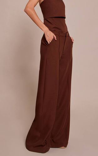 Dark Brown Pantalon Tailleur À Plis Nervurés | Taille 34 - PrettyLittleThing - Modalova