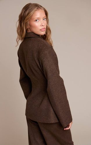 Dark Brown Blazer Coordonné À Rayures Brossées Et Taille Cintrée | Taille 42 - PrettyLittleThing - Modalova